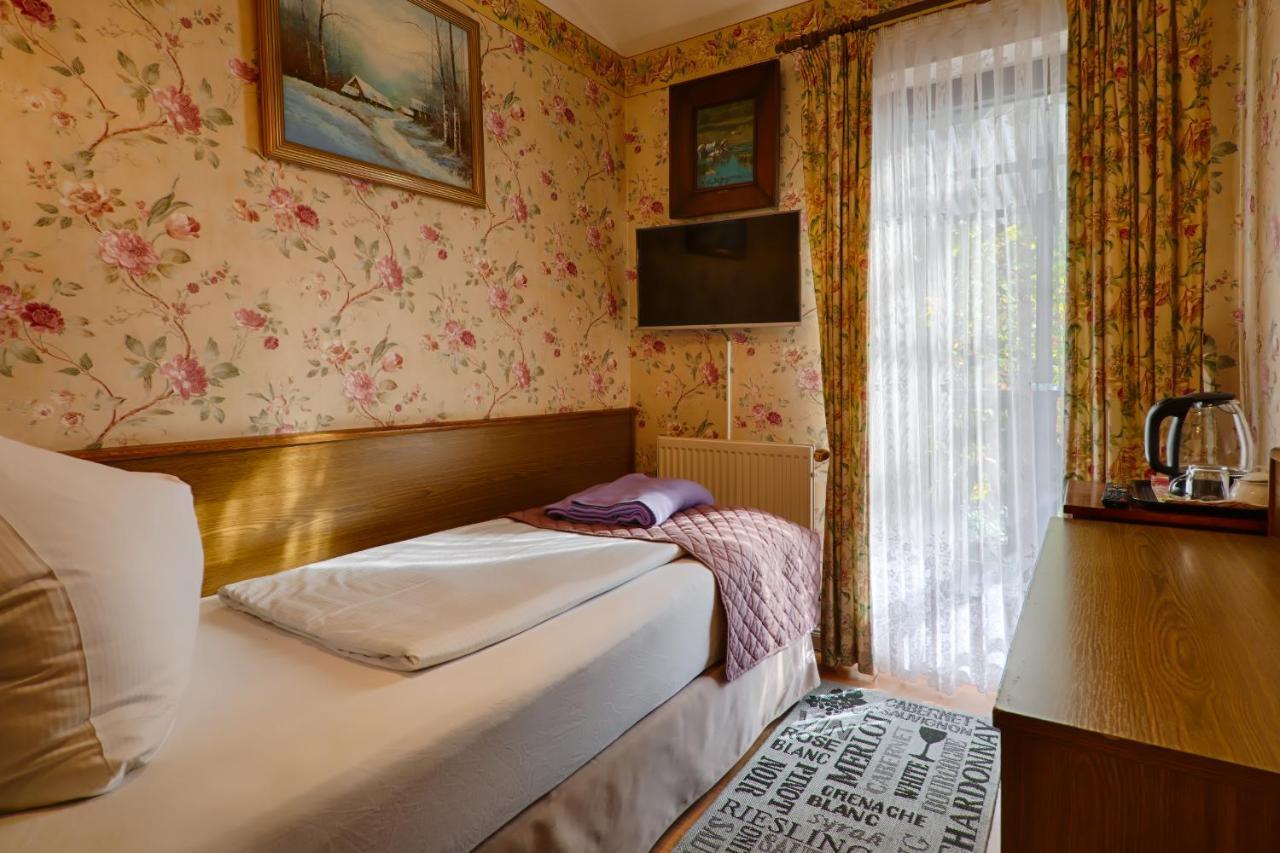 Bed and Breakfast Waldschloesschen à Mittenwalde Chambre photo
