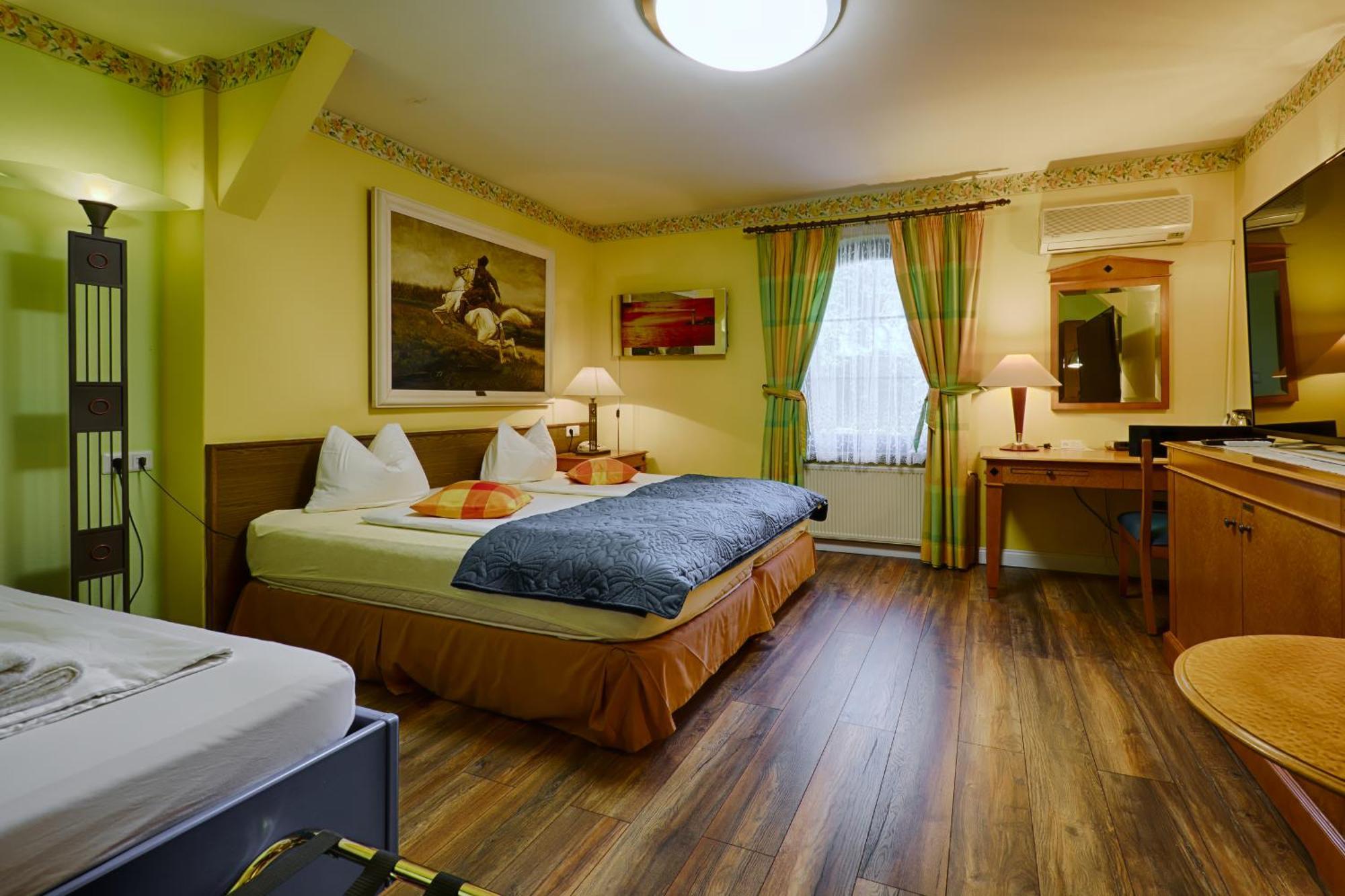 Bed and Breakfast Waldschloesschen à Mittenwalde Chambre photo
