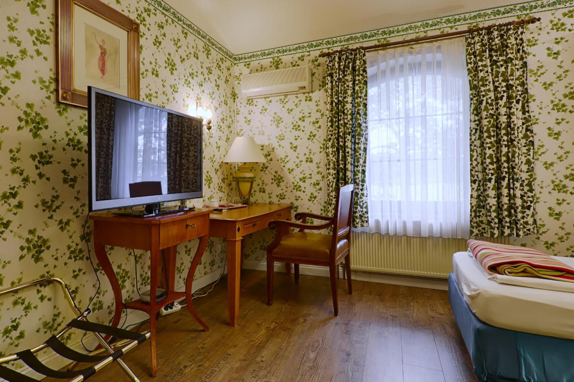 Bed and Breakfast Waldschloesschen à Mittenwalde Chambre photo