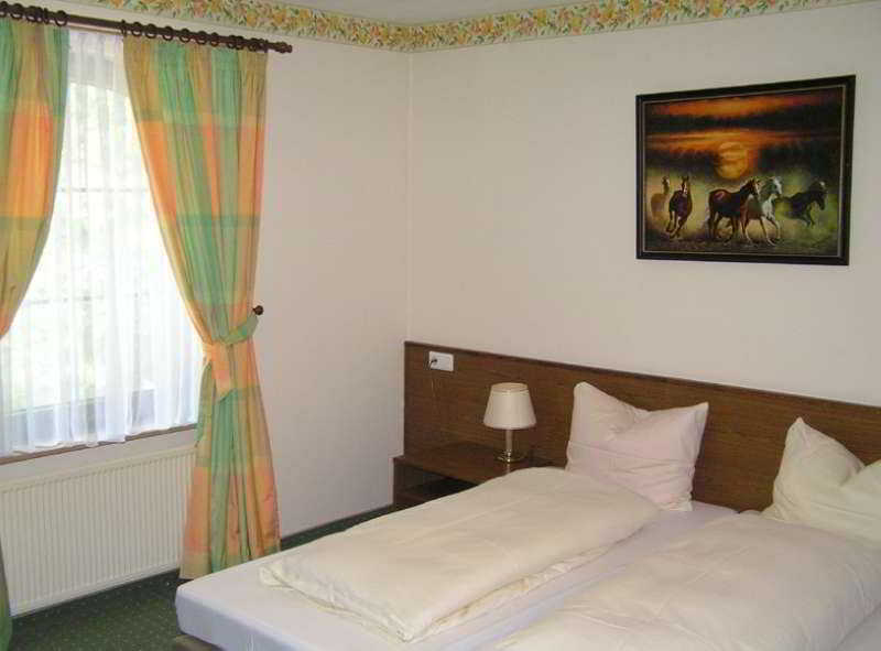 Bed and Breakfast Waldschloesschen à Mittenwalde Extérieur photo